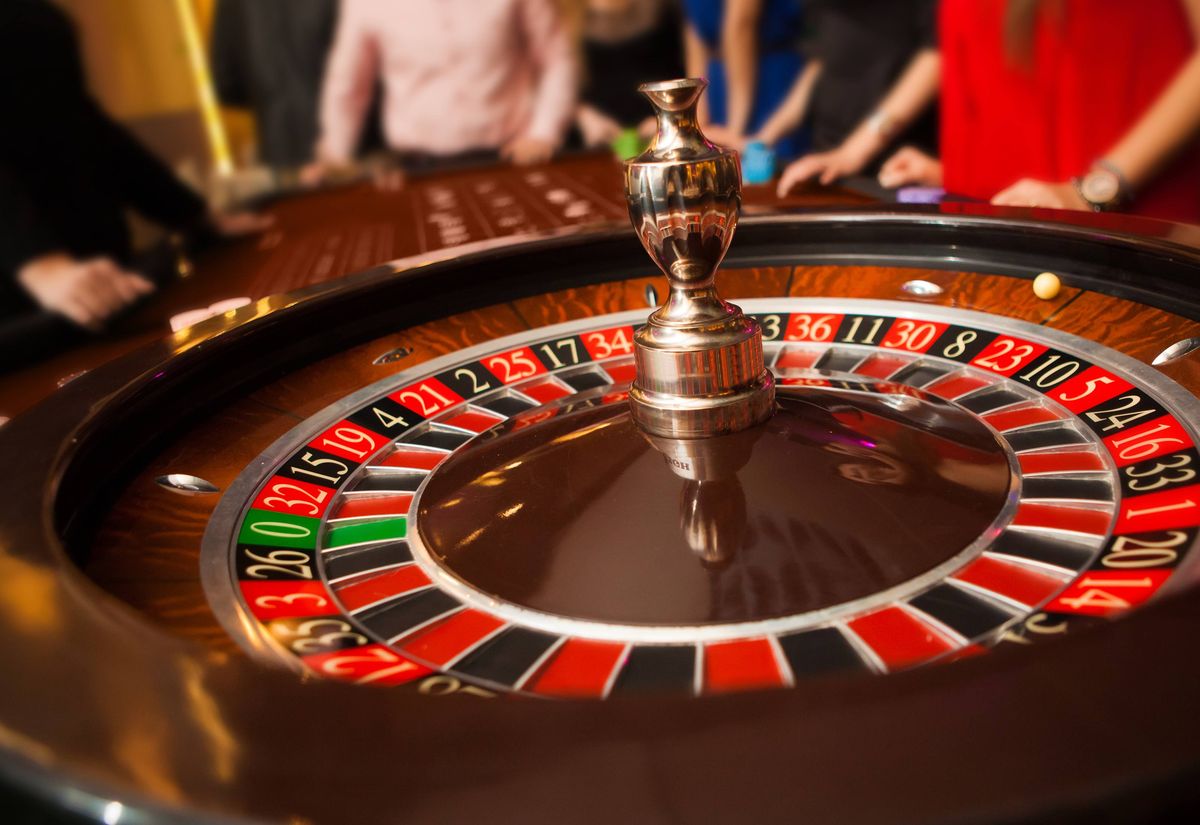 Slots 777 کیسینو میں پوکر گیمز